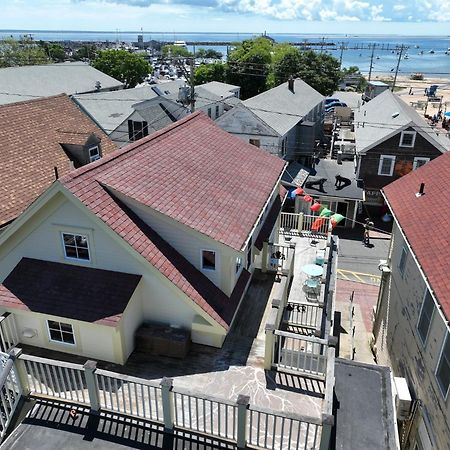 Center Of Town Steps Away Private Deck Lejlighed Provincetown Eksteriør billede