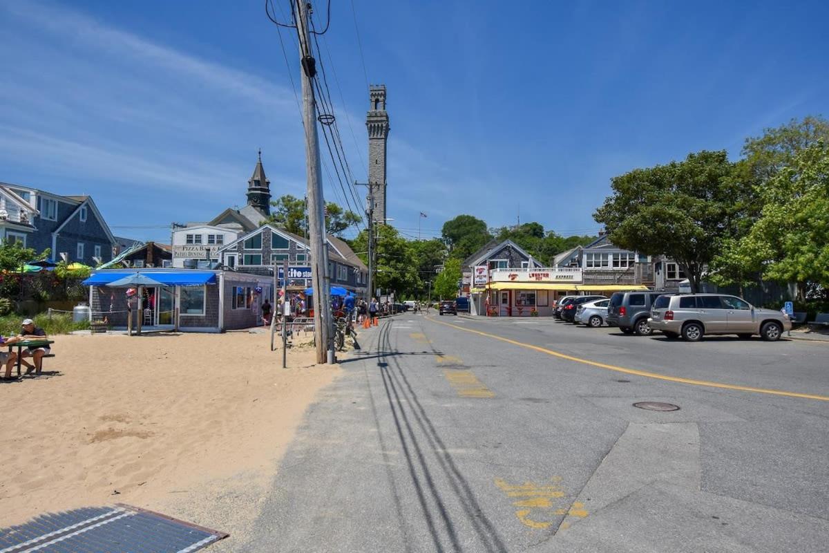 Center Of Town Steps Away Private Deck Lejlighed Provincetown Eksteriør billede