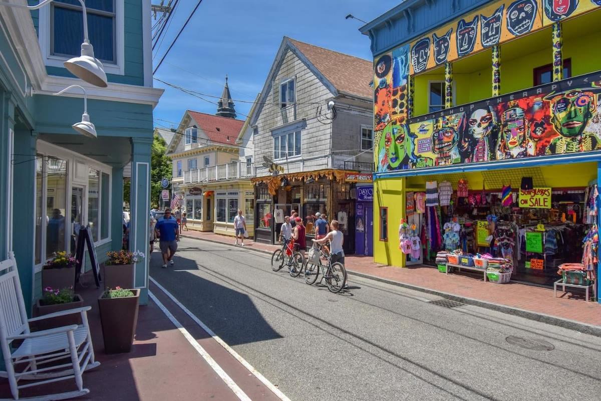 Center Of Town Steps Away Private Deck Lejlighed Provincetown Eksteriør billede