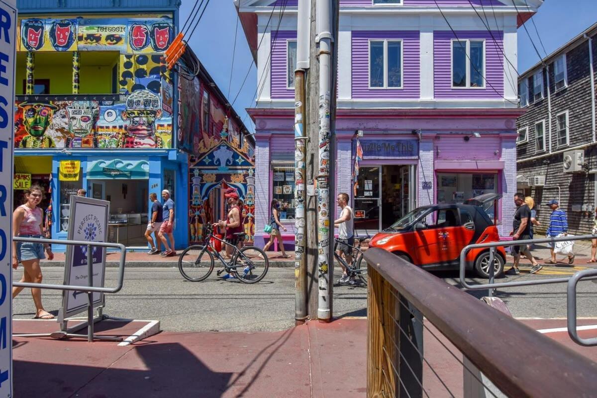 Center Of Town Steps Away Private Deck Lejlighed Provincetown Eksteriør billede
